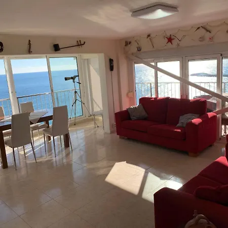 Apartamento En Primera Linea De Mar, 8 Personas *