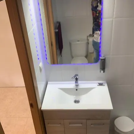 En Primera Linea De Mar, 8 Personas Apartamento *